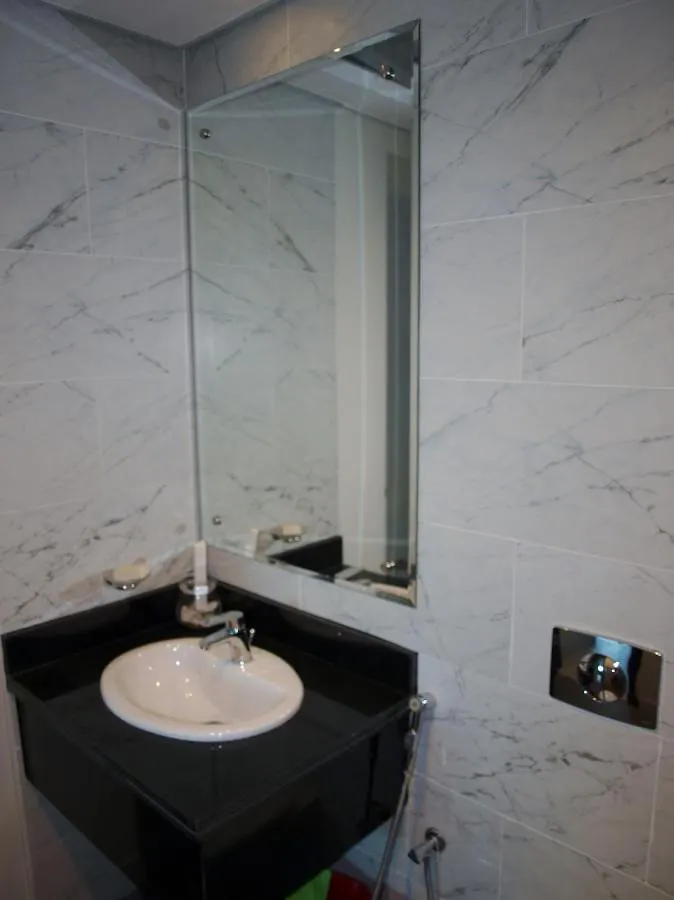 Elegant And Comfortably Furnished 2Brh Apartment In A Quiet Area! Dubai